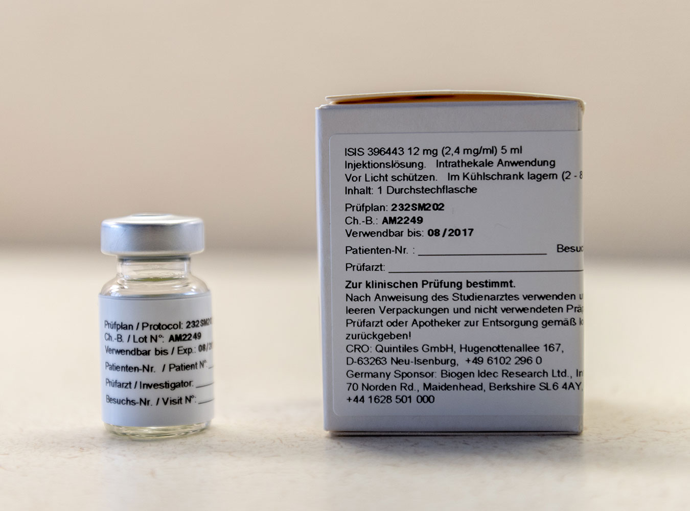 A vial and box of Spinraza.