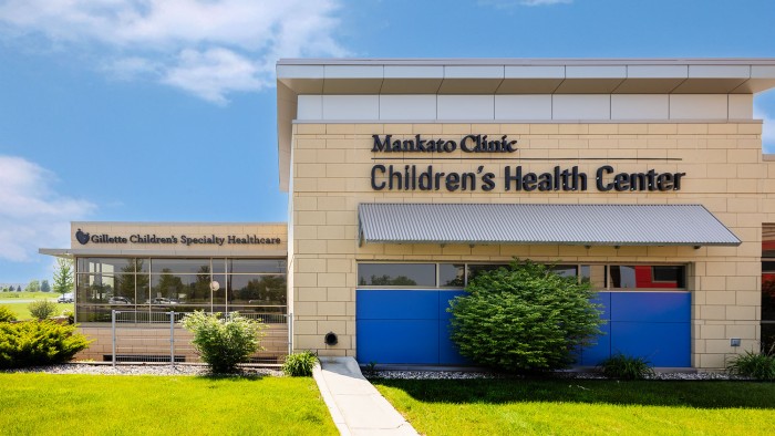 An exterior image of Gillette Children's Mankato clinic.