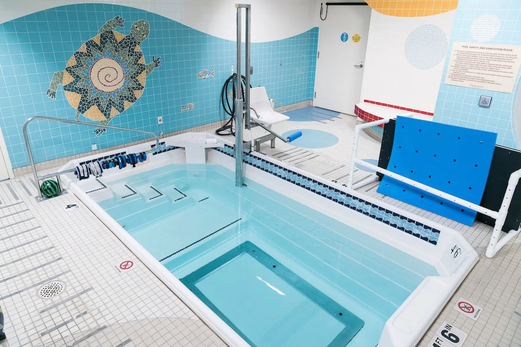 Therapy pool  - Gillette Children's.