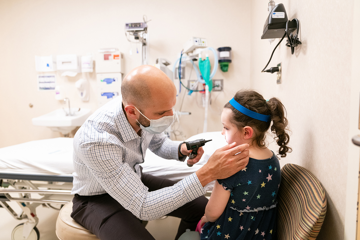 ENT doctor with patient Gillette Children's